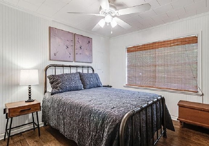 Building Photo - 1010 Solomon St