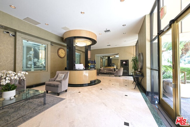 Building Photo - 10535 Wilshire Blvd
