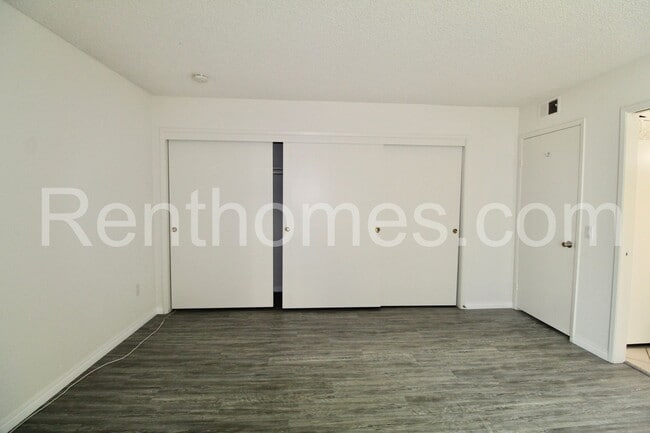Building Photo - 15519 Andorra Way