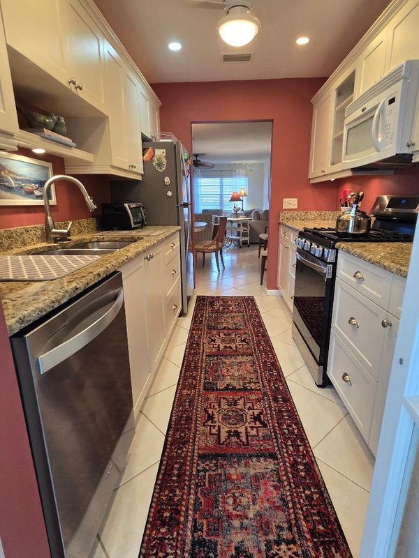 Building Photo - 2960 59th St S