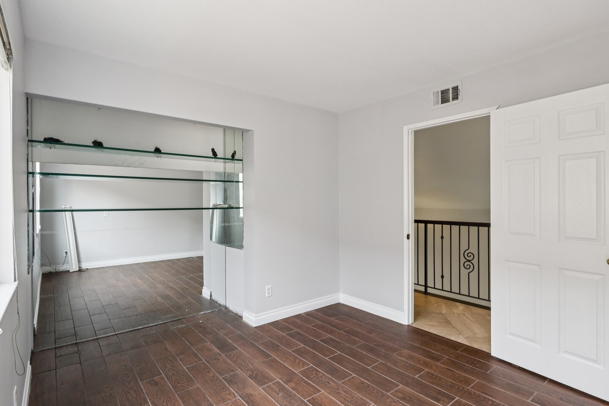 Building Photo - 7480 Addison Rd