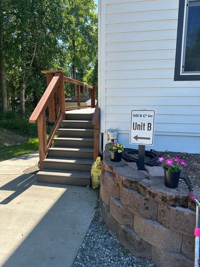 Building Photo - Ranch Living! Large 2 Bedroom/2 Bath