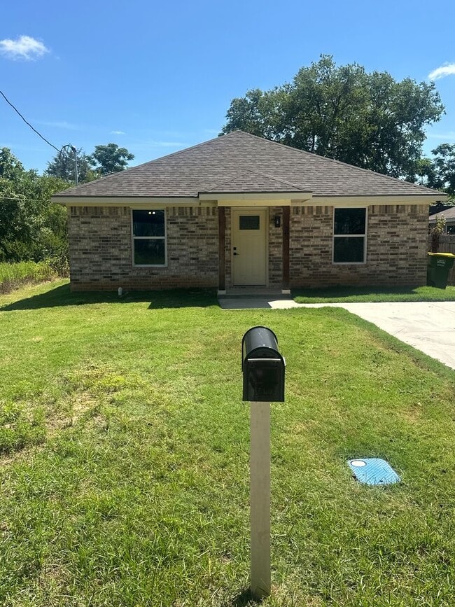 Primary Photo - Brand New Home