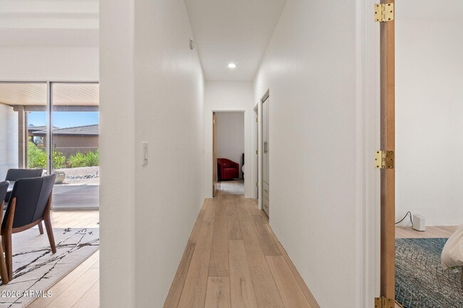 Building Photo - 25810 N Abajo Dr