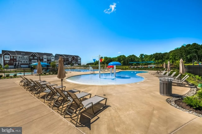 Building Photo - Gorgeous Open Concept 3 Bed 3.5 Bath Rental in Hanover