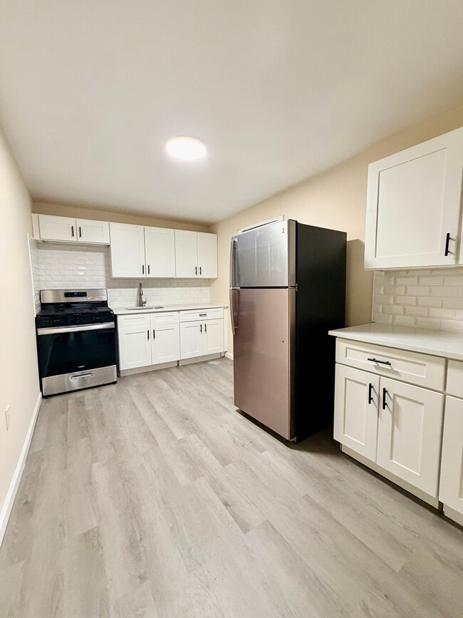 Building Photo - 1920 Brunner St