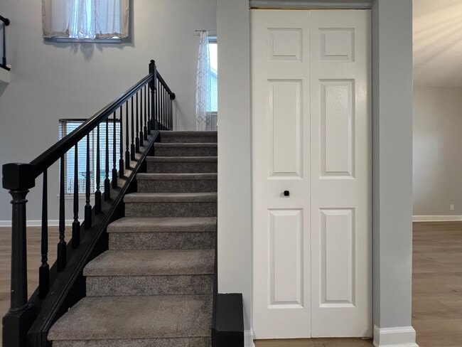 Building Photo - 22306 W Niagara Ct