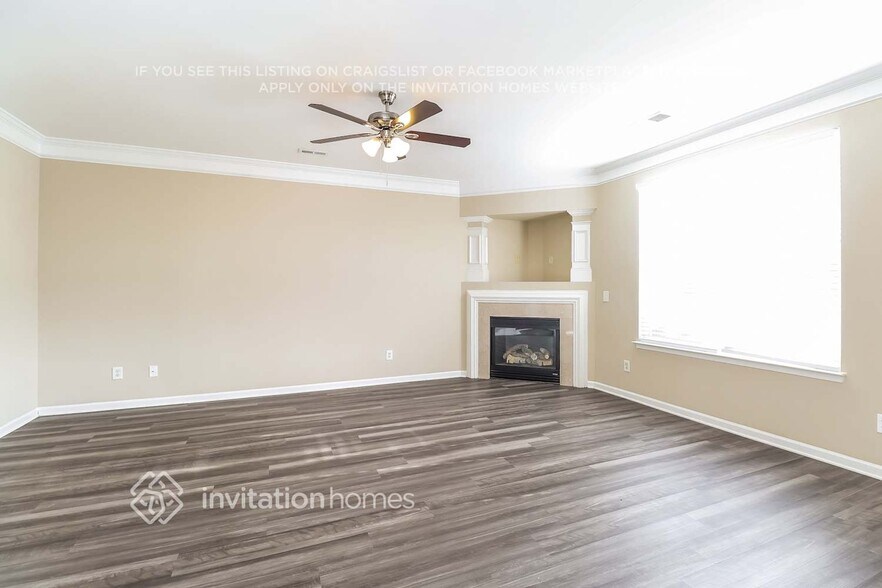 Building Photo - 16411 Austringer Pl