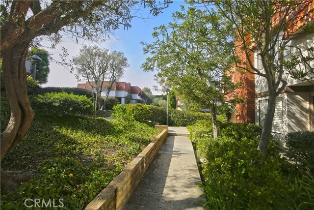 Building Photo - 27940 Ridgecove Ct N