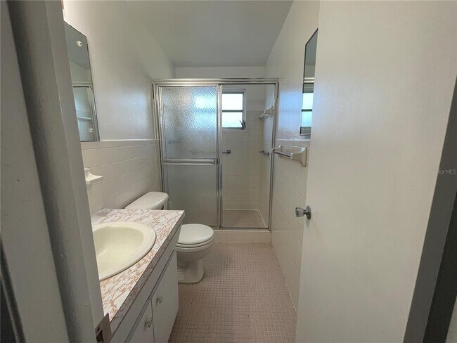 Building Photo - 2359 Finlandia Ln