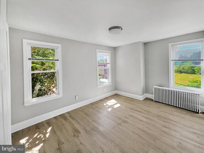 Building Photo - 1101 N 41st St