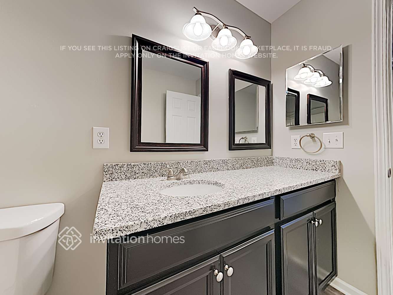 Building Photo - 1005 Bridleside Dr