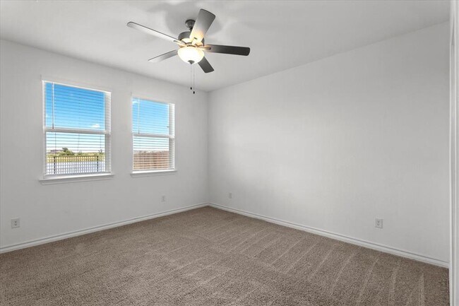 Building Photo - 500 Stinchcomb Rd
