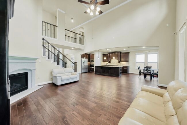 Building Photo - 34 Langstone Place