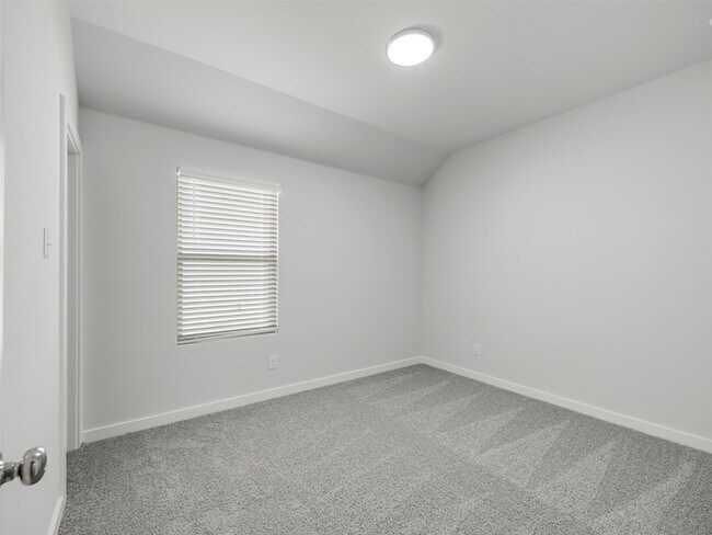 Building Photo - 1136 Del Rio Dr