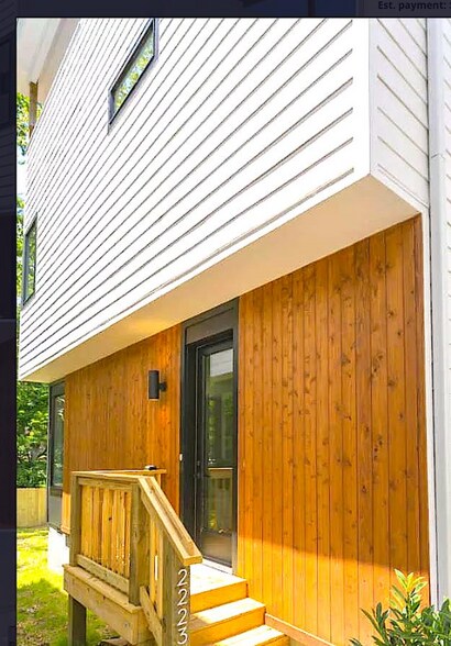 Building Photo - 2223 24th Ave N