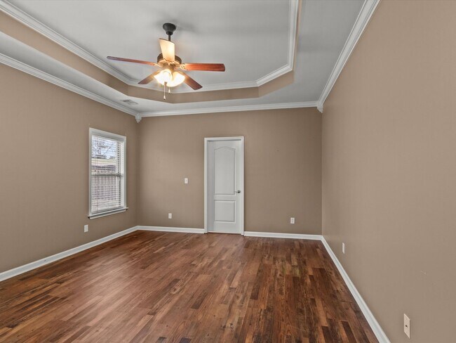 Building Photo - Beautiful Brick Home in Canebrake