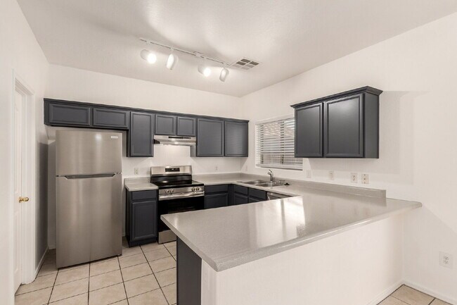 Building Photo - 24110 W Hadley St