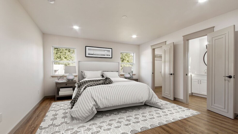 Building Photo - 112 N Gayle Ave