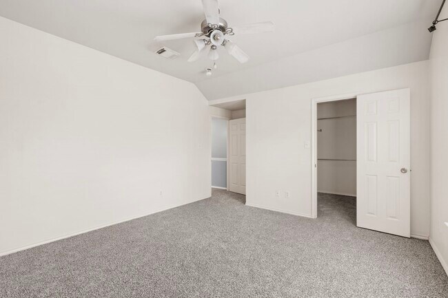 Building Photo - 1710 Redwing Cove Dr