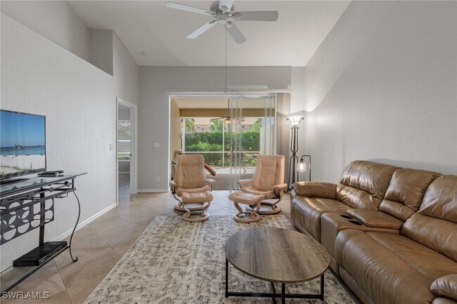 Building Photo - 5502 Greenwood Cir