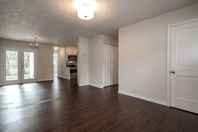 Building Photo - 6500 Mercury Dr