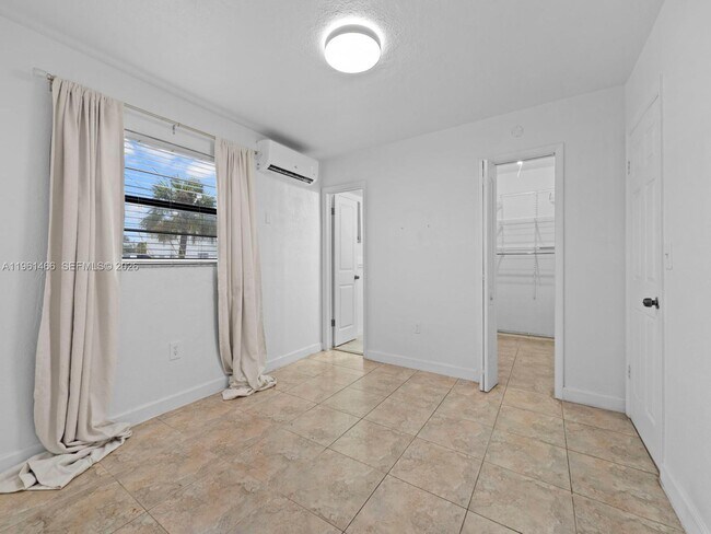 Building Photo - 4444 SW 67th Ave