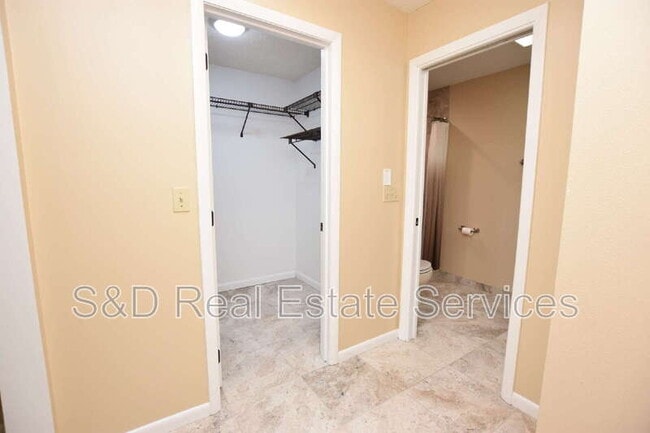 Building Photo - 4653 San Paulo Ct