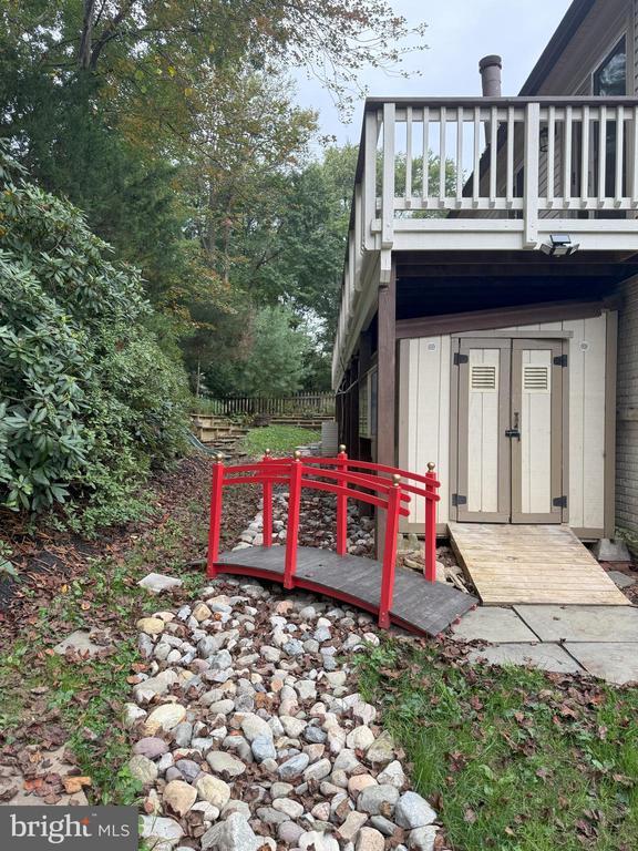 Building Photo - 10909 Clara Barton Ct