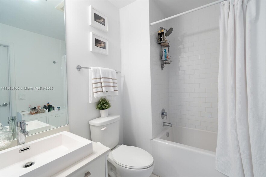 Building Photo - 151 SE 1st St