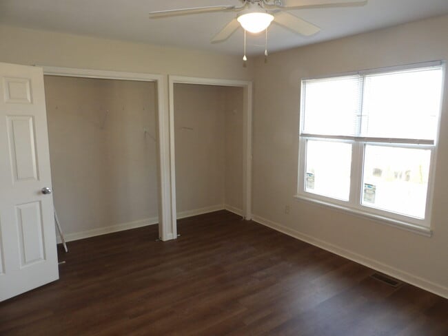 Building Photo - 107 Shannon Ln