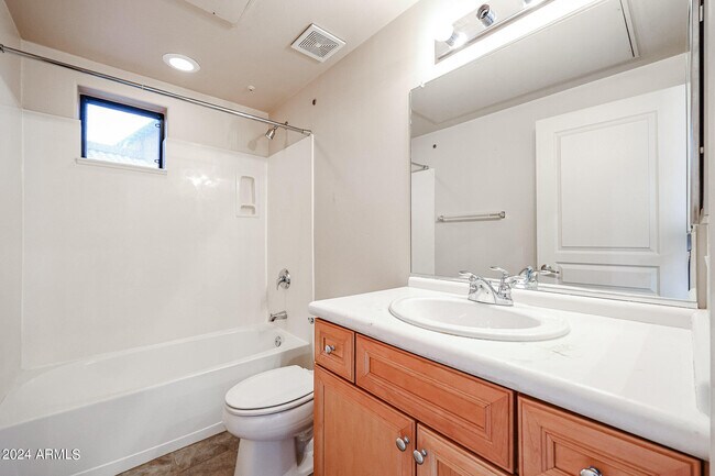 Building Photo - 20660 N 40th St