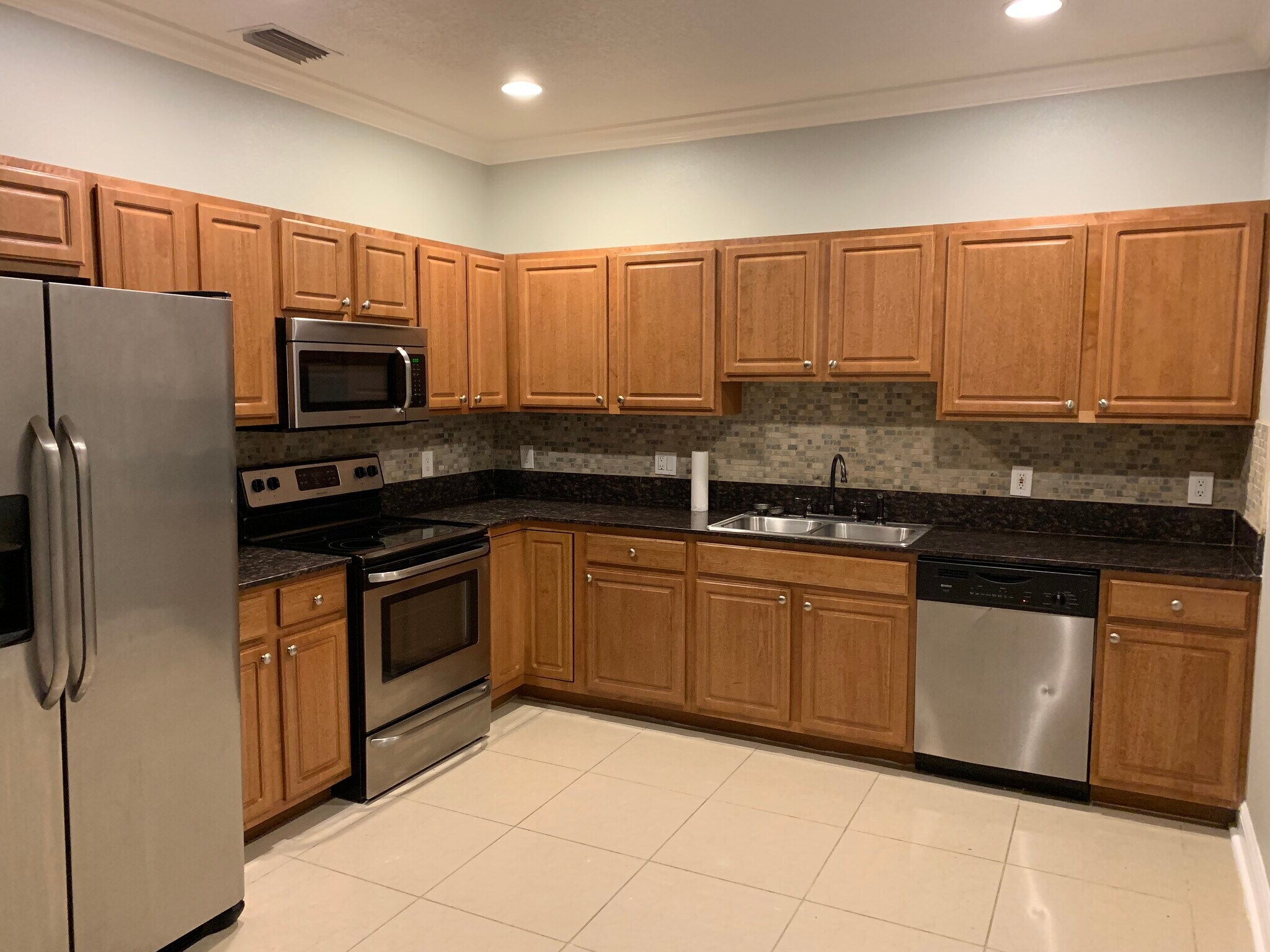 Kitchen - 3129 Santorini Ct