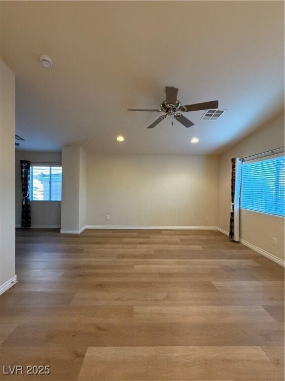 Building Photo - 1016 Bonitos Suenos St