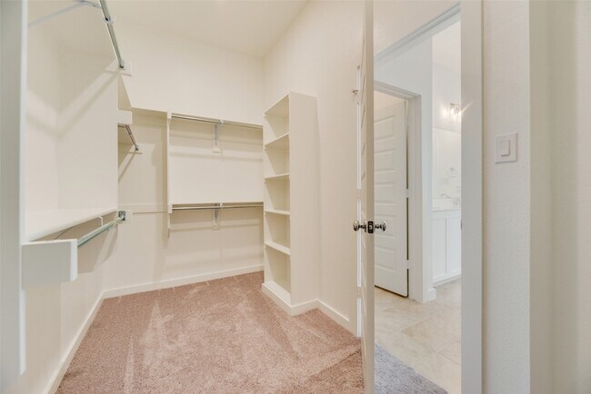 Building Photo - 15543 Fringe Tree Rd