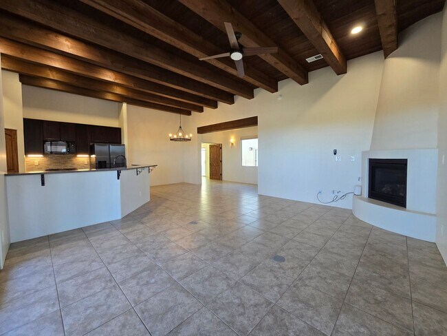 Building Photo - 12 Pinon Doblado