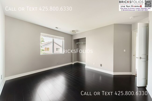Building Photo - 2728 84th Dr NE