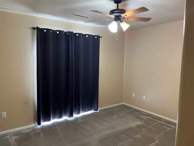 Building Photo - 3 Bedroom Townhouse in Gated Boulder Park ~ Prescott