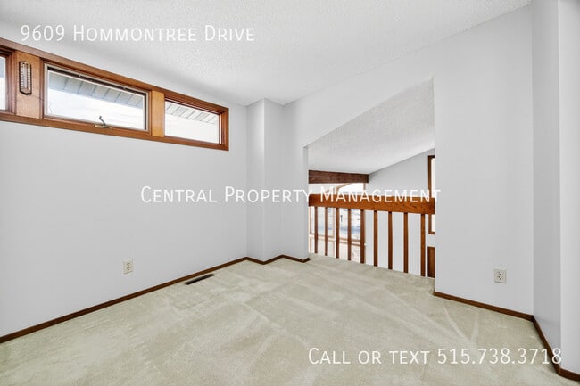 Building Photo - 9609 Hammontree Dr