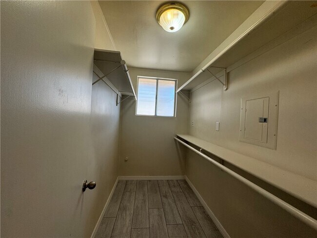 Building Photo - 826 Citrus St