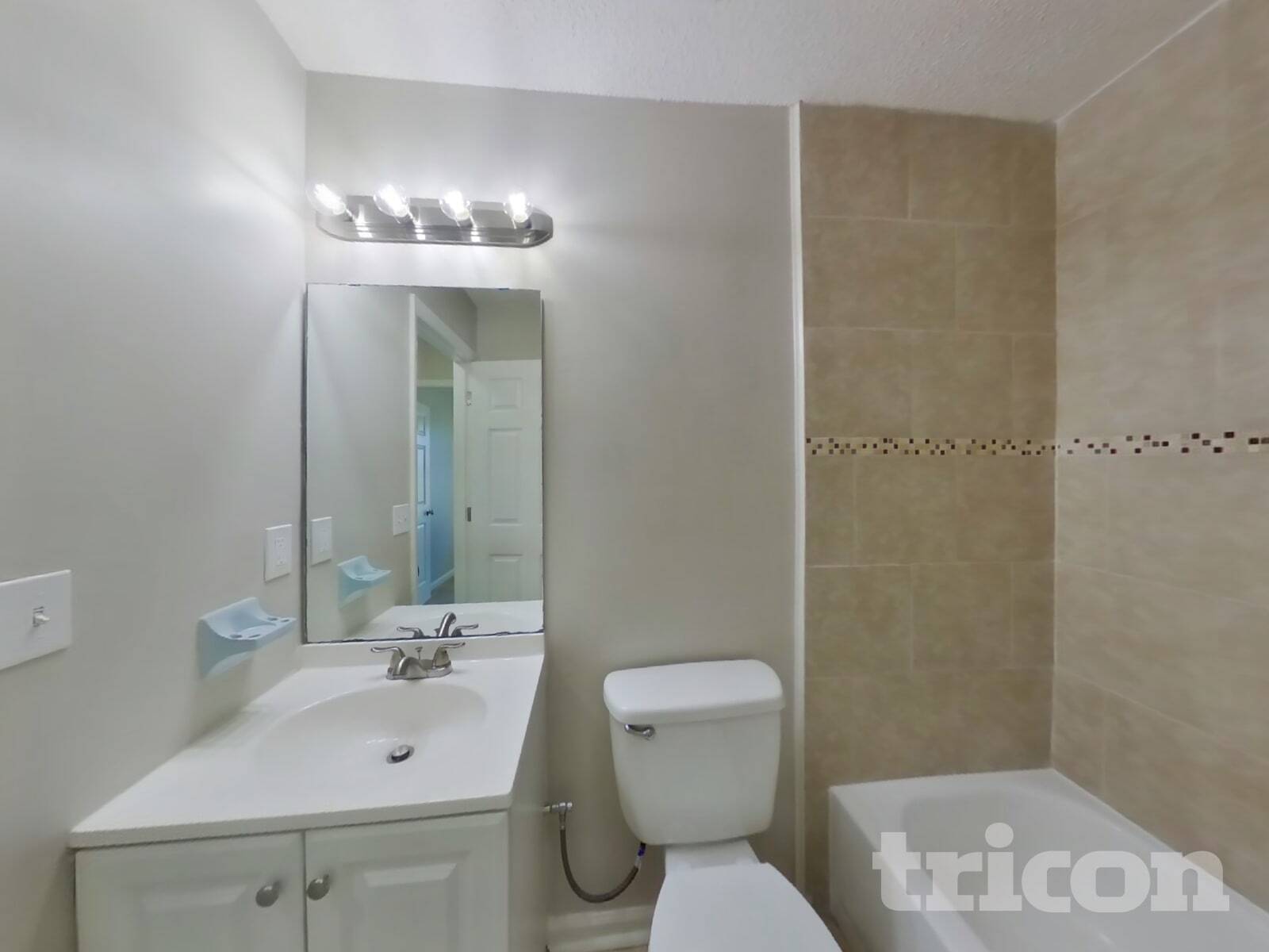 Building Photo - 1553 Kingfisher Blvd