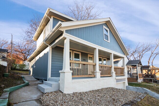 Building Photo - 4516 Mercier St