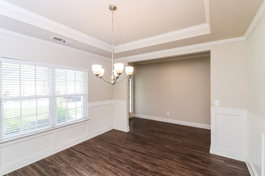 Building Photo - 267 Faron Dr