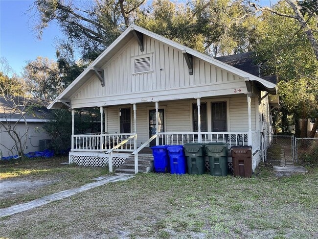 Primary Photo - 1223 E Parker St
