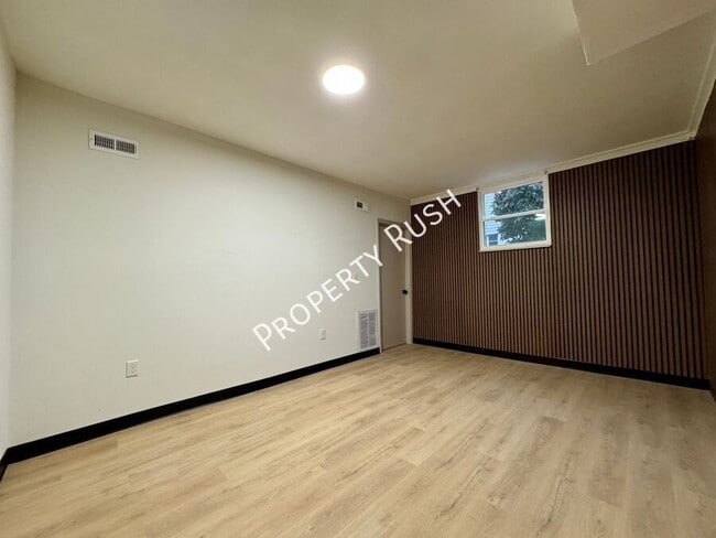 Building Photo - 3906 Forest Highland Cir