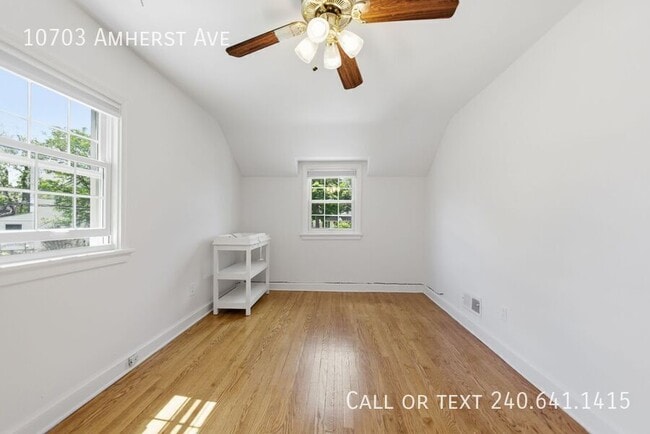 Building Photo - 10703 Amherst Ave