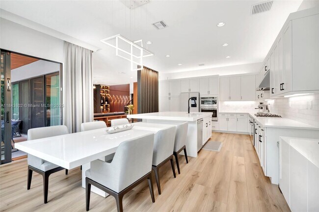 Building Photo - 8608 Torrey Isles Terrace