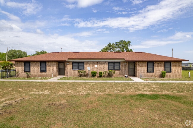 1541 Marden Meadows Ct Apopka, FL 32703-6973 - Marden Meadows