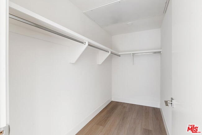 Building Photo - 3651 Regal Pl