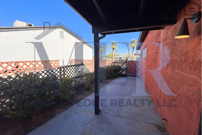 Building Photo - 3Bed/2Bath Home Scottsdale/Thomas! $399 MOVE-IN SPECIAL! Ready for Immediate Move-In!